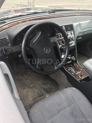 Mercedes C 180 1999, 284,000 km - 1.8 l - Bakı