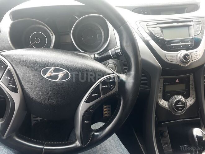 Hyundai Elantra 2013, 68,000 km - 1.6 l - Naxçıvan