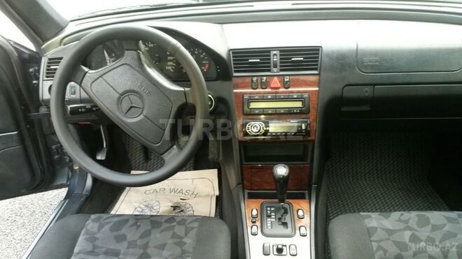 Mercedes C 200 1998, 206,000 km - 2.0 l - Sumqayıt