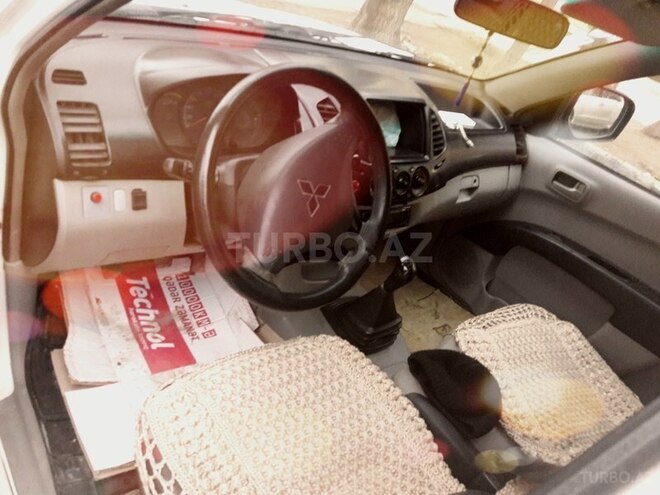 Mitsubishi L200 2008, 140,000 km - 2.5 l - Bakı