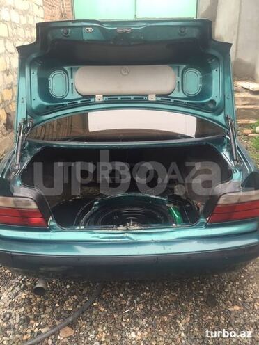 BMW 318 1992, 570,000 km - 1.8 l - Gəncə