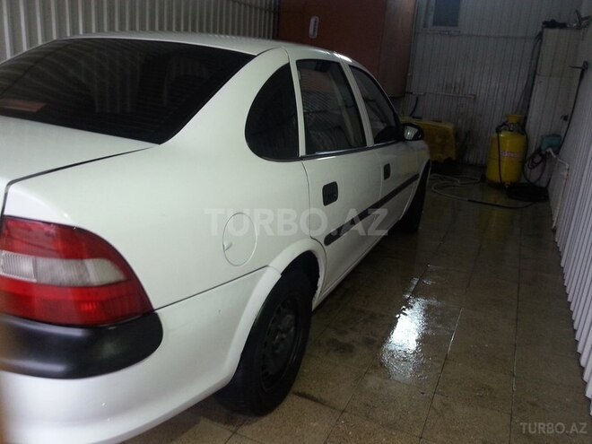 Opel Vectra 1987, 28,748 km - 0.2 l - Bakı