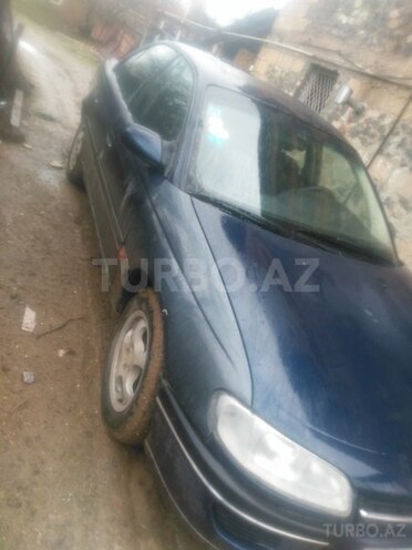 Opel Omega 1995, 350,000 km - 0.2 l - Goranboy