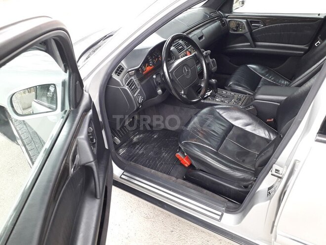 Mercedes E 320 1998, 235,000 km - 3.2 l - Sumqayıt