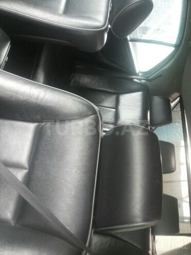 Mercedes E 240 2000, 233,899 km - 2.4 l - Bakı