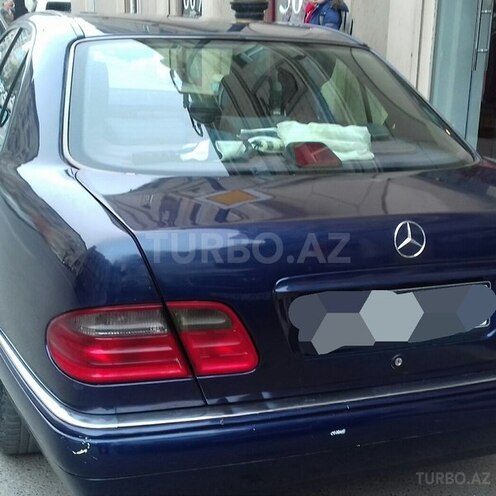 Mercedes E 230 2005, 215,100 km - 2.3 l - Bakı