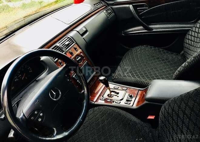 Mercedes E 280 2000, 249,555 km - 2.8 л - Bakı