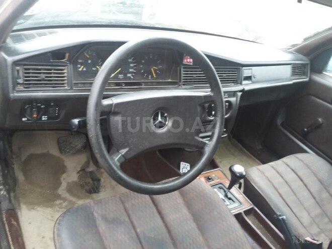 Mercedes 190 1992, 311,000 km - 2.0 л - Bakı