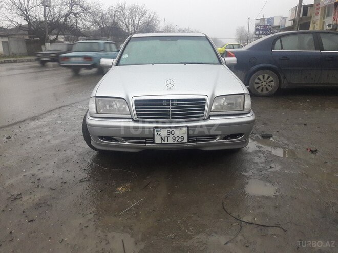 Mercedes C 230 2000, 257,000 km - 2.3 l - Bakı