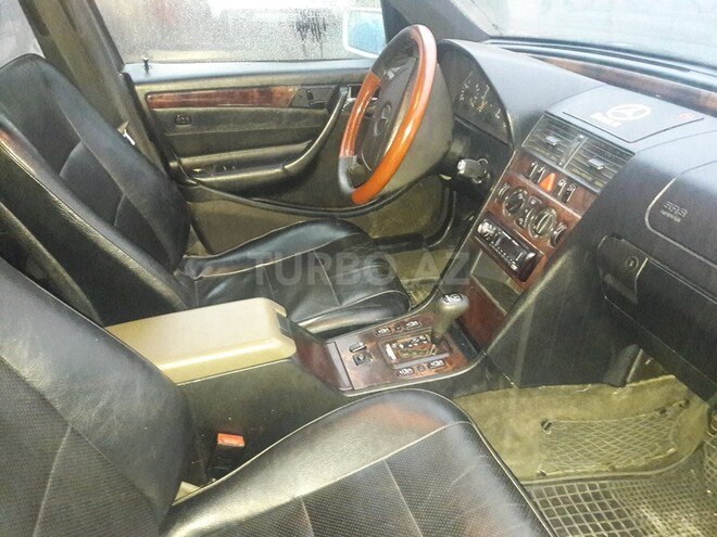 Mercedes C 230 2000, 257,000 km - 2.3 l - Bakı