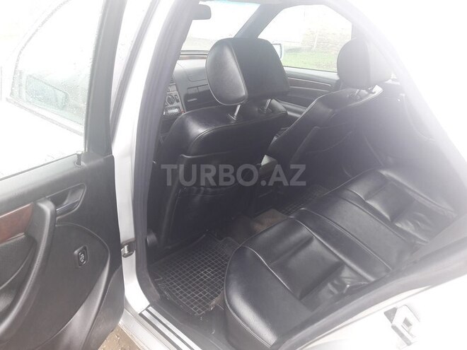 Mercedes C 230 2000, 257,000 km - 2.3 l - Bakı