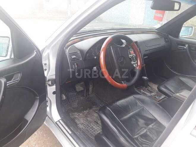 Mercedes C 230 2000, 257,000 km - 2.3 l - Bakı