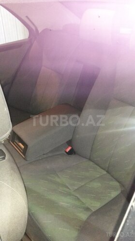 Mercedes E 220 2000, 290,000 km - 2.2 l - Bakı