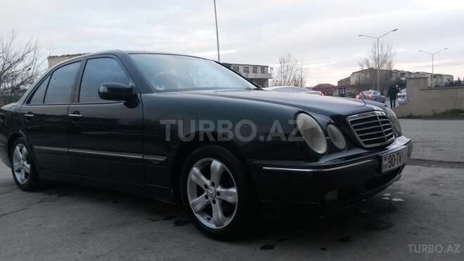 Mercedes E 220 2000, 290,000 km - 2.2 l - Bakı