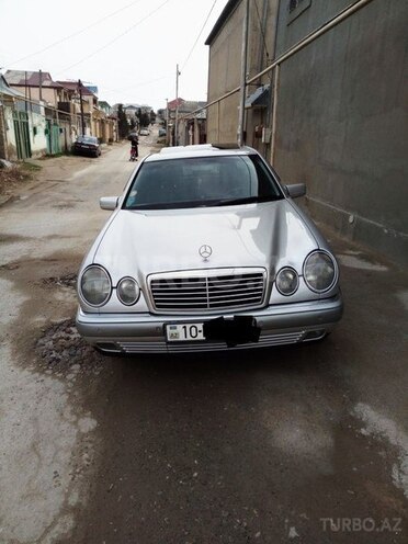 Mercedes E 240 1999, 244,000 km - 2.4 l - Bakı