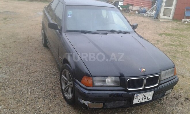 BMW 318 1995, 245,000 km - 1.8 l - Sumqayıt
