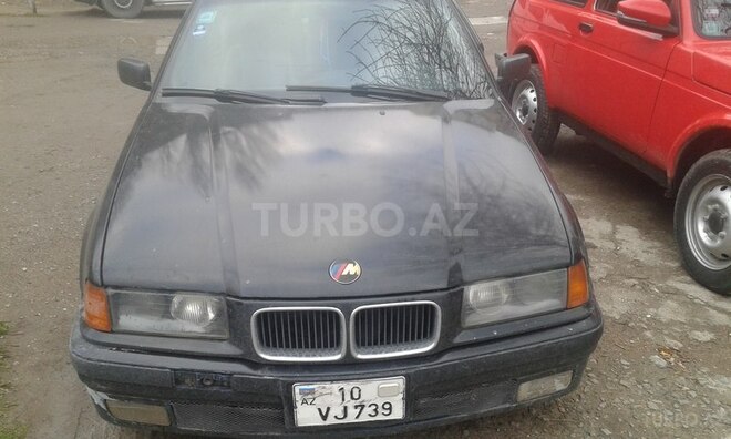BMW 318 1995, 245,000 km - 1.8 l - Sumqayıt