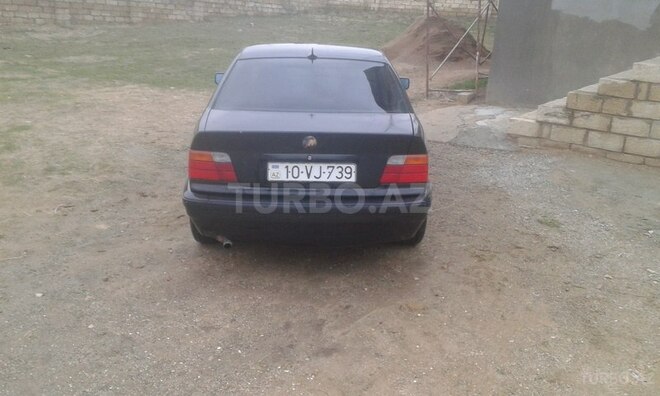 BMW 318 1995, 245,000 km - 1.8 l - Sumqayıt
