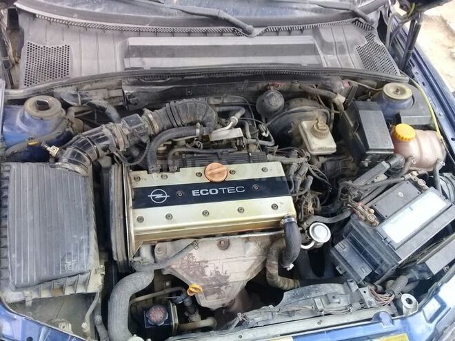 Opel Vectra 1996, 394,375 km - 2.0 l - Bakı
