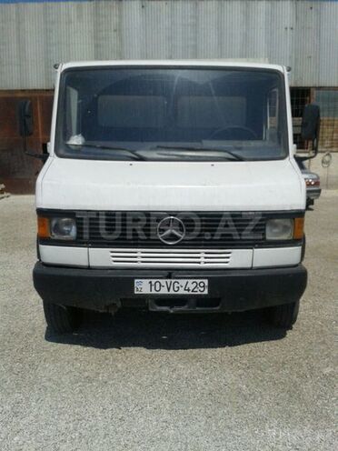 Mercedes 609 D 1993, 622,000 km - 4.0 l - Quba