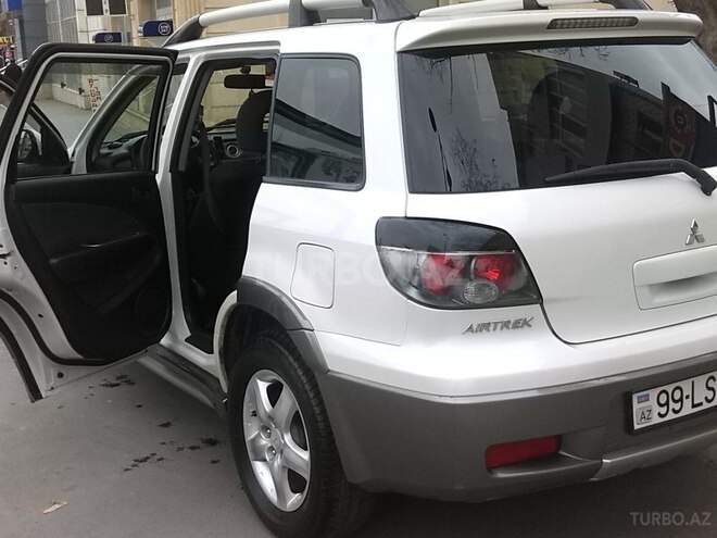 Mitsubishi Outlander 2004, 230,000 km - 2.4 l - Bakı