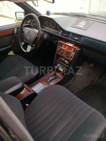 Mercedes E 220 1994, 400,000 km - 2.2 l - Bakı