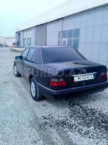 Mercedes E 220 1994, 400,000 km - 2.2 l - Bakı