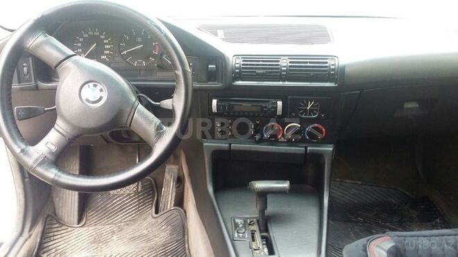 BMW 525 1992, 281,700 km - 2.5 l - Sumqayıt