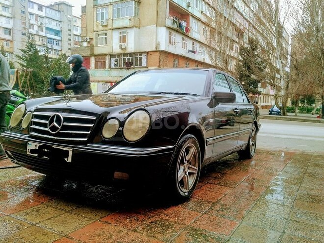 Mercedes E 230 1995, 700,000 km - 2.3 l - Bakı