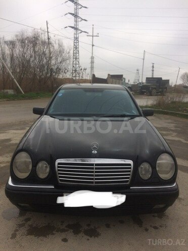 Mercedes E 280 1999, 301,000 km - 2.8 l - Bakı