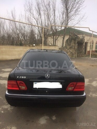 Mercedes E 280 1999, 301,000 km - 2.8 l - Bakı