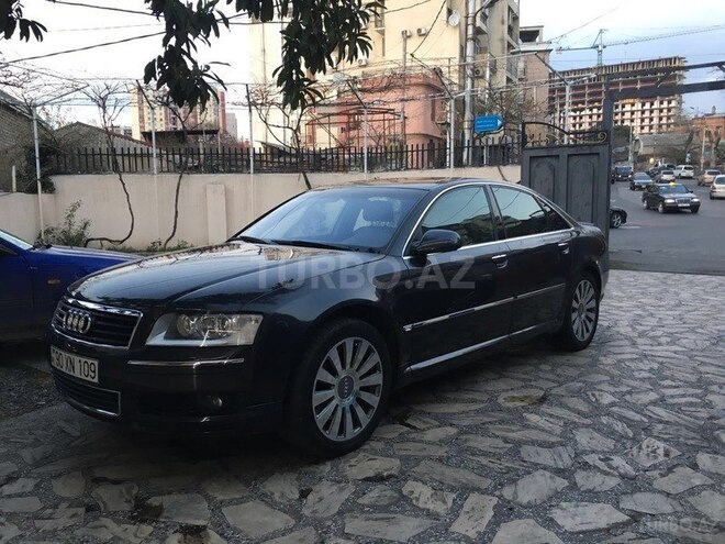 Audi A8 2003, 200,000 km - 4.2 l - Bakı