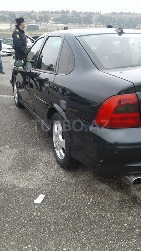 Opel Vectra 2001, 224,000 km - 1.6 л - Bakı