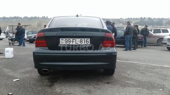 Opel Vectra 2001, 224,000 km - 1.6 л - Bakı