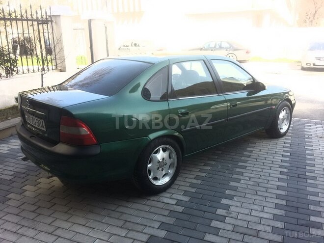Opel Vectra 1996, 285,632 km - 2.0 л - Bakı