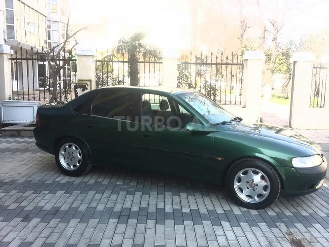 Opel Vectra 1996, 285,632 km - 2.0 л - Bakı