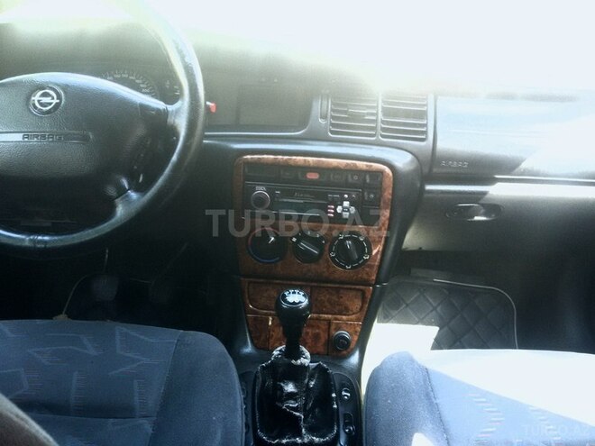 Opel Vectra 1996, 285,632 km - 2.0 л - Bakı