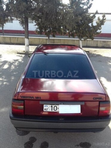 Opel Vectra 1991, 345,600 km - 1.6 l - Quba
