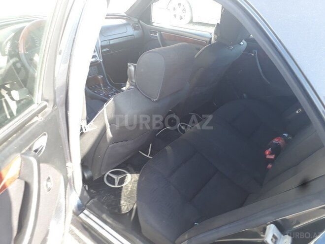 Mercedes C 240 2000, 300,000 km - 2.4 л - Sumqayıt