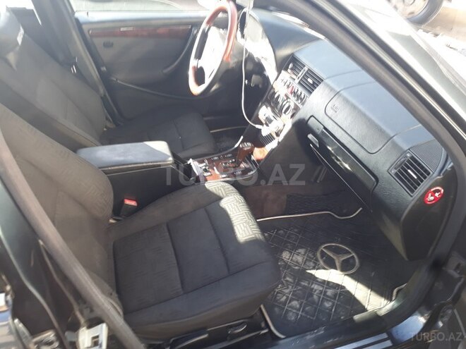 Mercedes C 240 2000, 300,000 km - 2.4 л - Sumqayıt