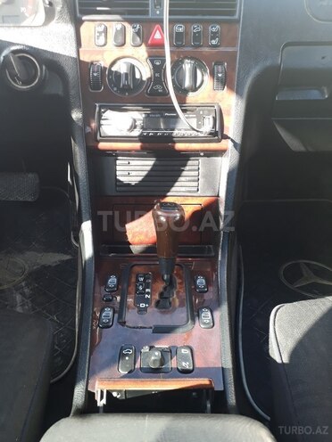 Mercedes C 240 2000, 300,000 km - 2.4 л - Sumqayıt