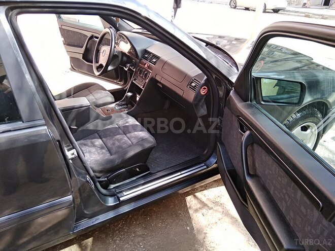 Mercedes C 200 1996, 320,000 km - 2.0 л - Bakı