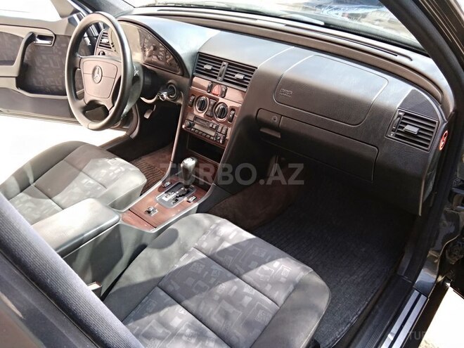 Mercedes C 200 1996, 320,000 km - 2.0 л - Bakı