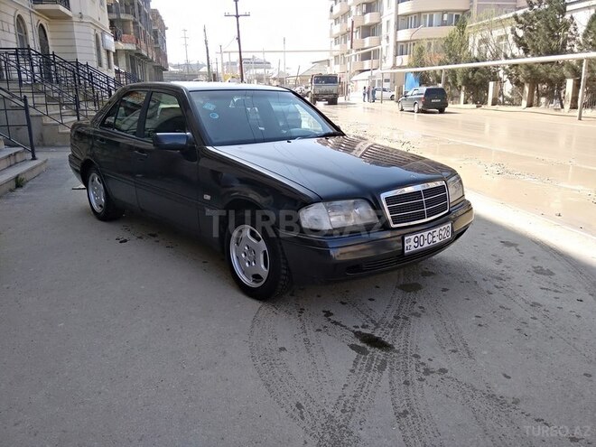 Mercedes C 200 1996, 320,000 km - 2.0 л - Bakı