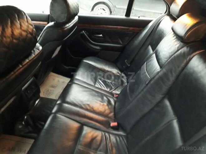 BMW 528 1997, 300,000 km - 2.8 l - Bakı