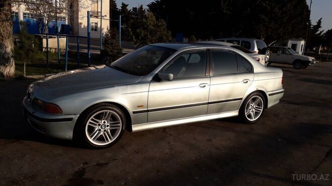 BMW 528 1997, 300,000 km - 2.8 l - Bakı