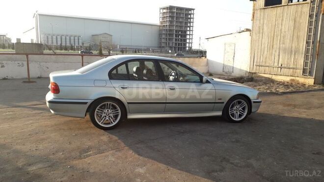 BMW 528 1997, 300,000 km - 2.8 l - Bakı