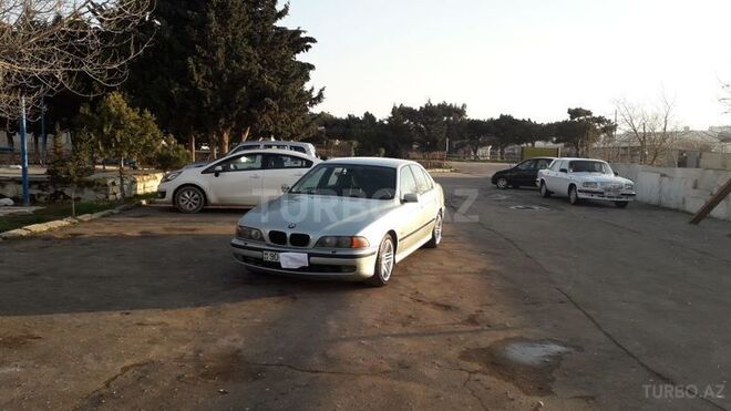 BMW 528 1997, 300,000 km - 2.8 l - Bakı