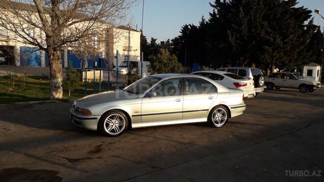 BMW 528 1997, 300,000 km - 2.8 l - Bakı