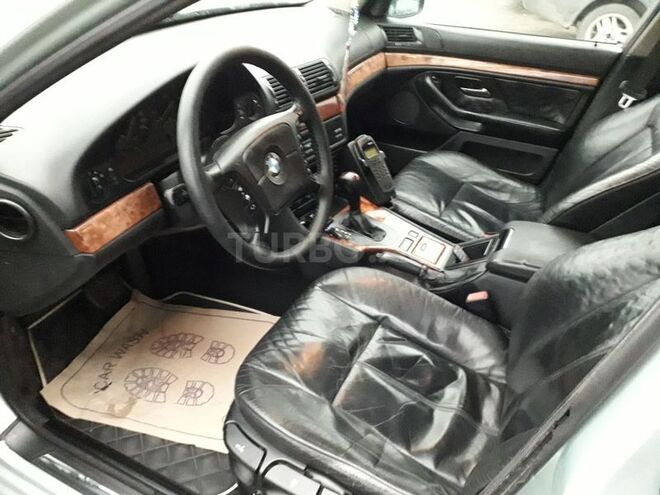 BMW 528 1997, 300,000 km - 2.8 l - Bakı
